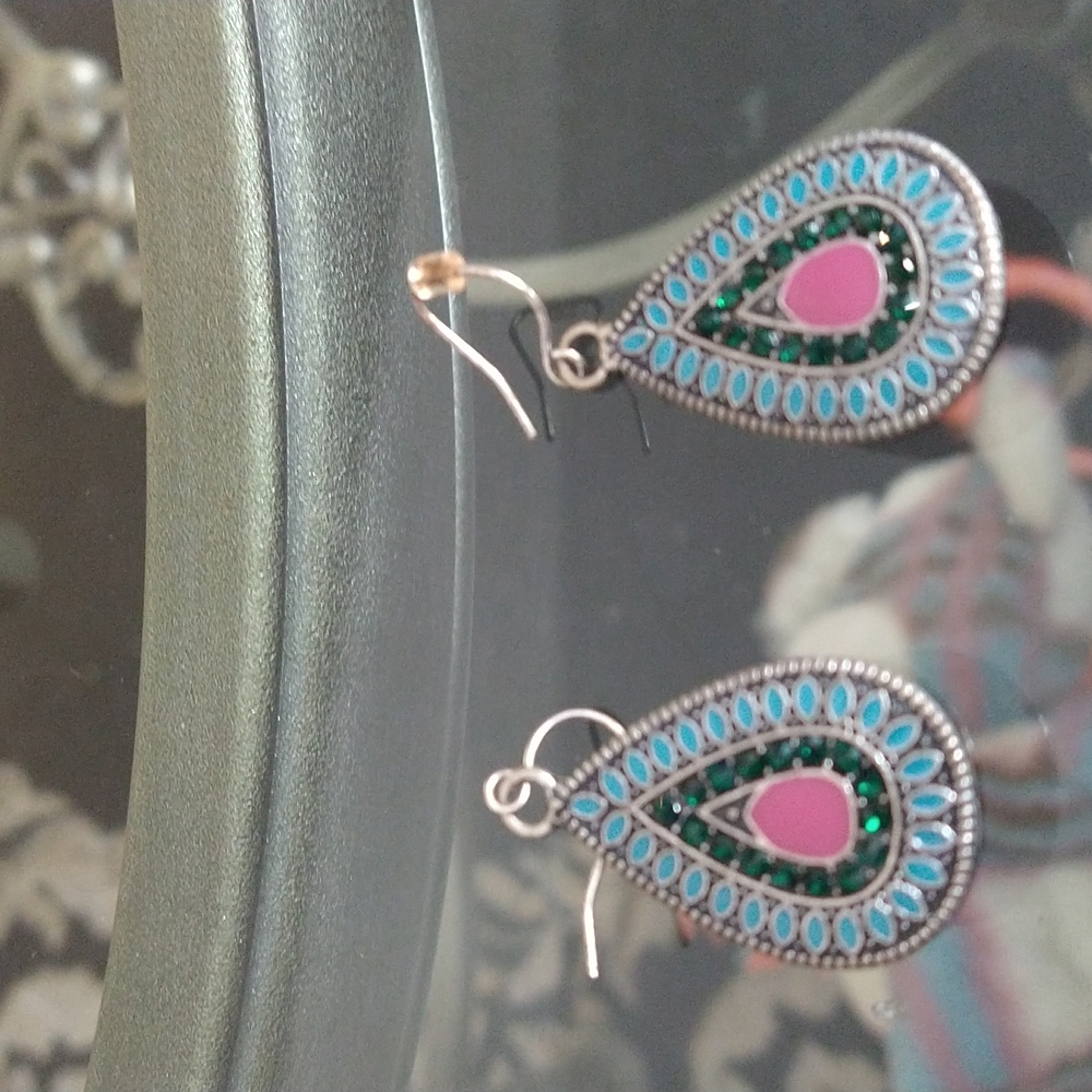 Free people earnings